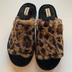 Dearfoams Leopard print slipper XL 11/12
